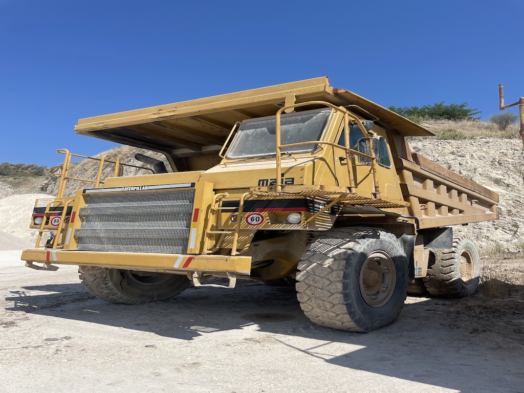 DUMPER CAT 769C